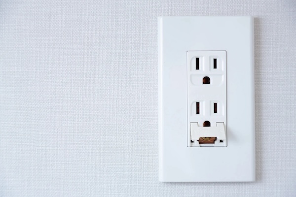 voltage